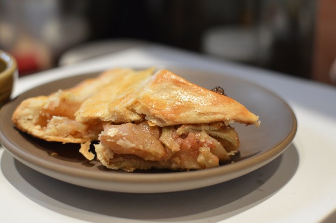 Apple_pie_slice_3