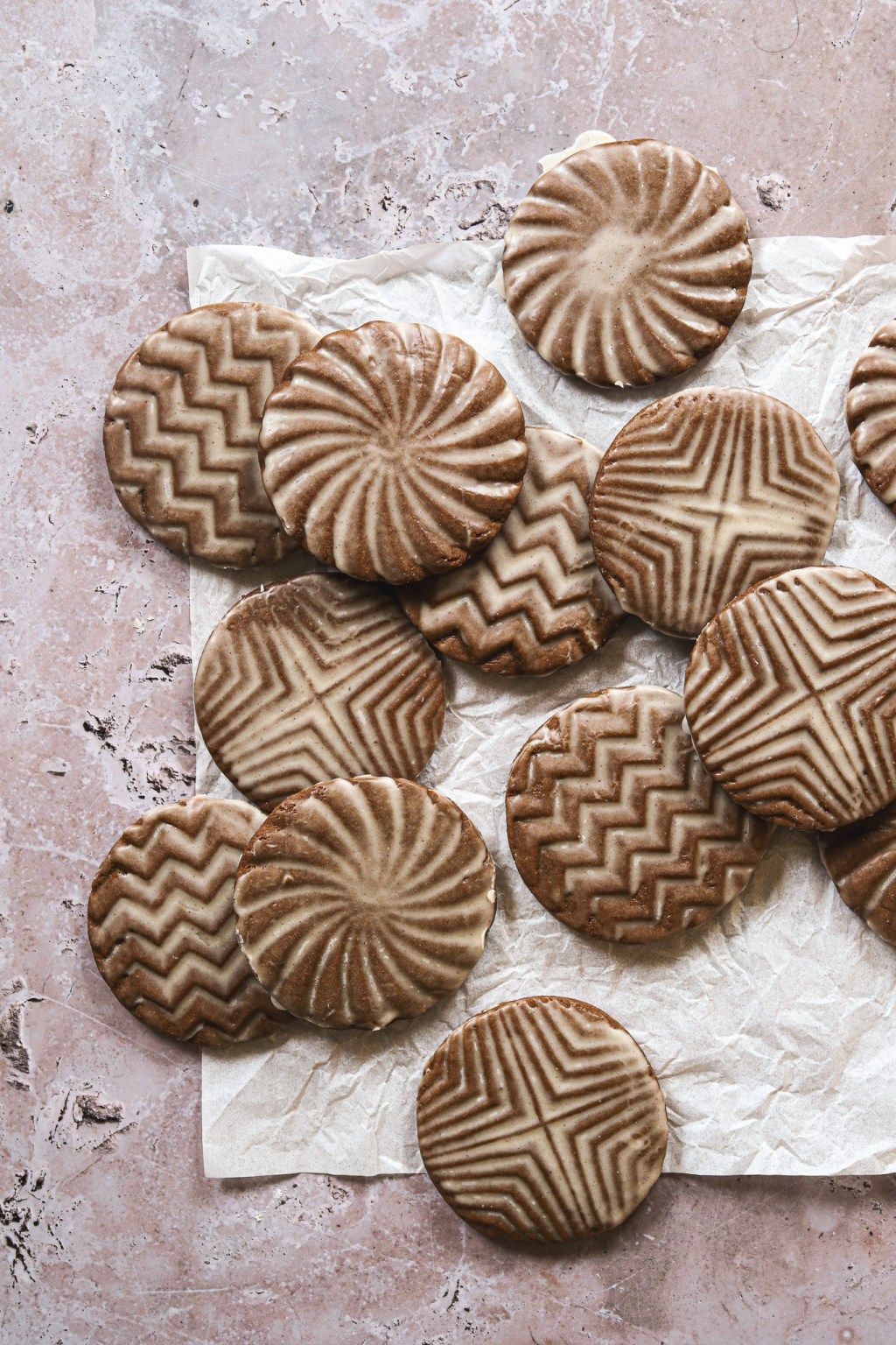 Soft Glazed Gingerbread&nbsp;Cookies